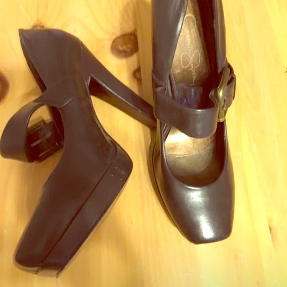 Jessica Simpson heels